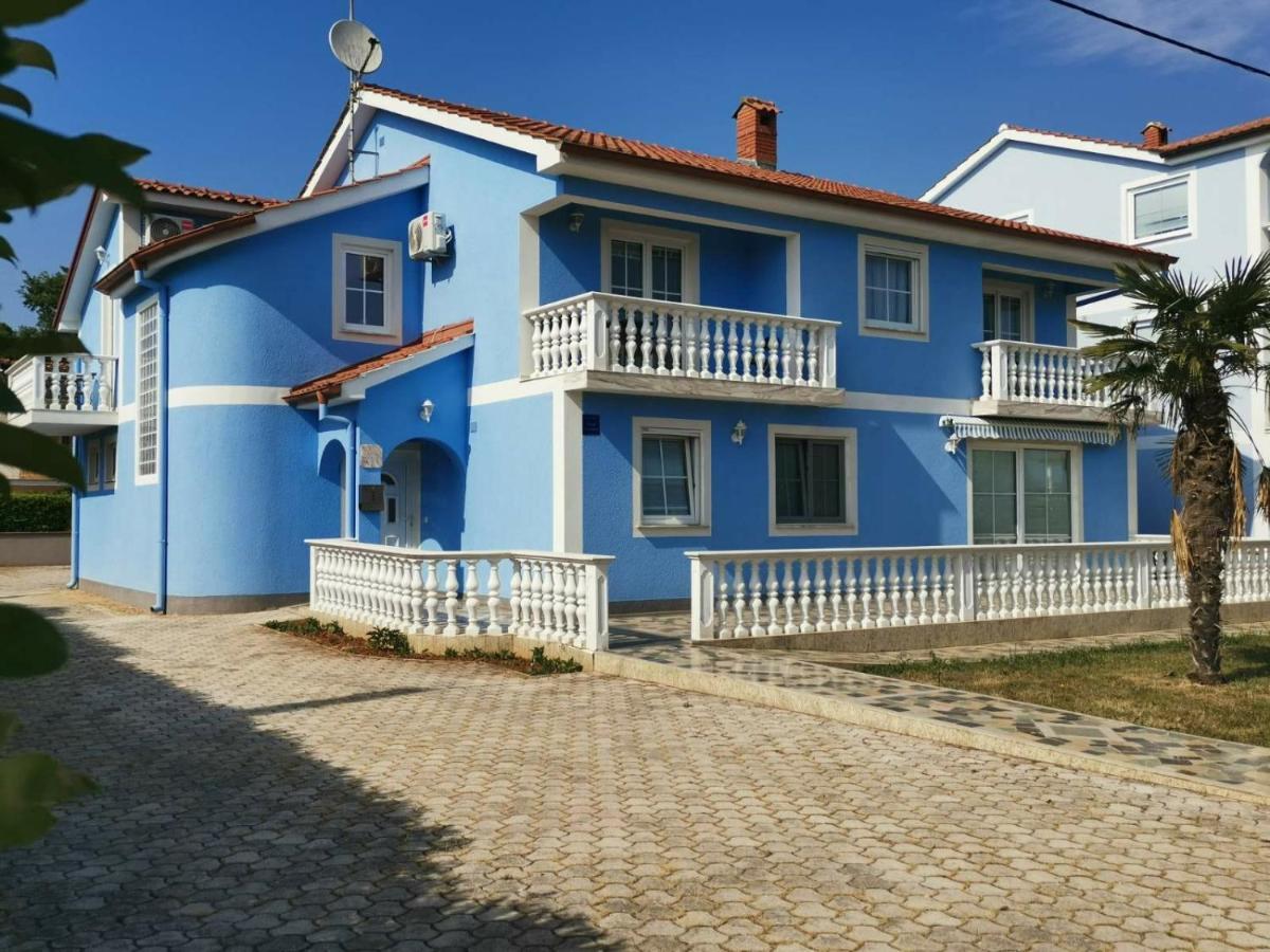 Apartments Toni Porec Esterno foto