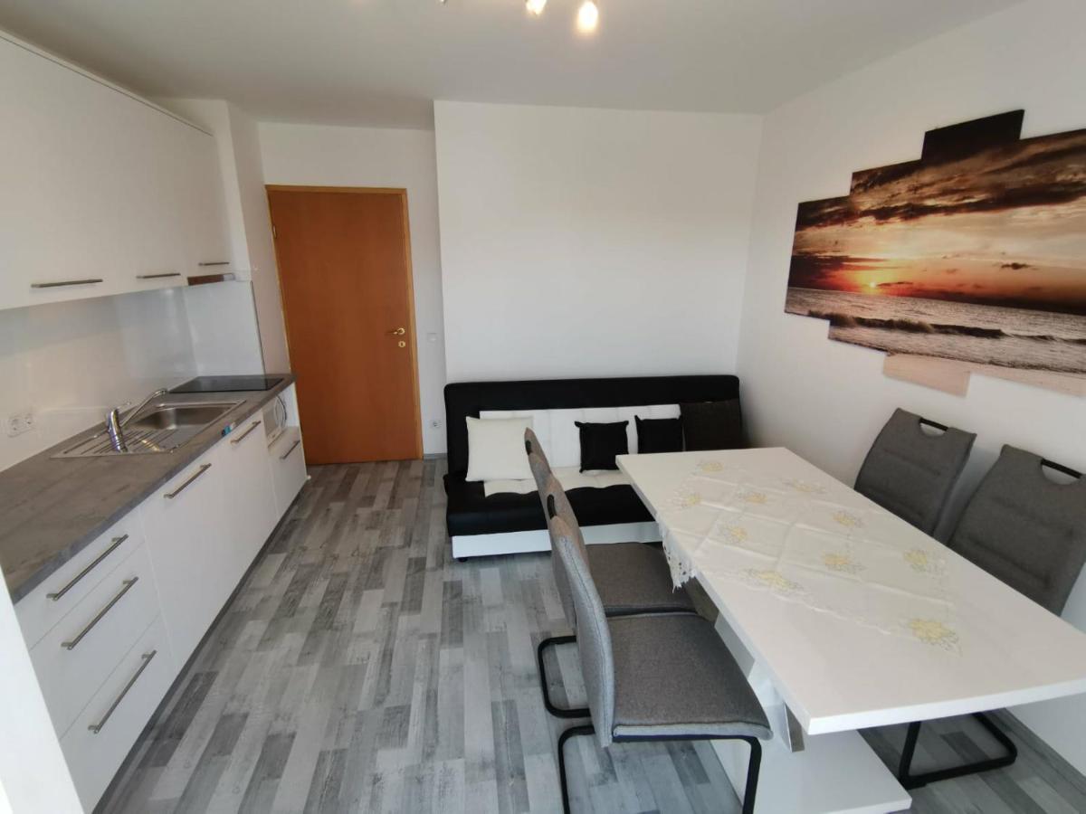 Apartments Toni Porec Esterno foto